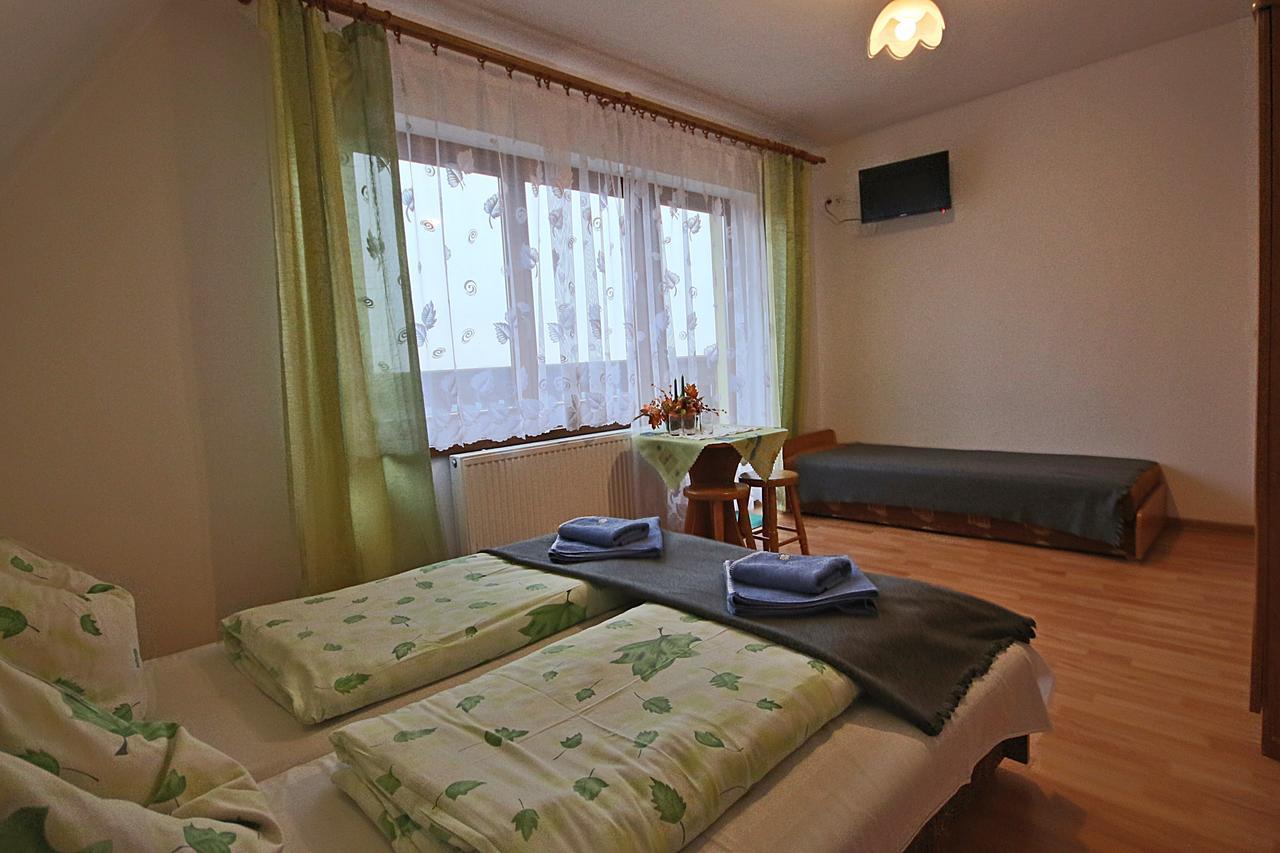 Noclegi Brzegi Exterior photo